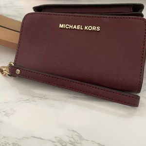 Michael Kors maroon wristlet